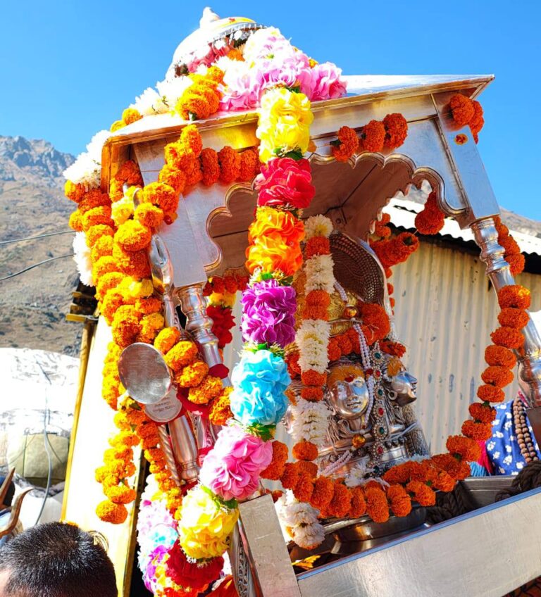 The doors of Shri Kedarnath Dham will be closed tomorrow for winter.