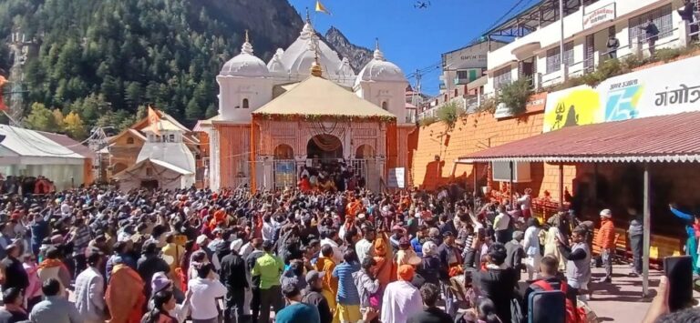 the-doors-of-gangotri-dham-were-closed-for-winter