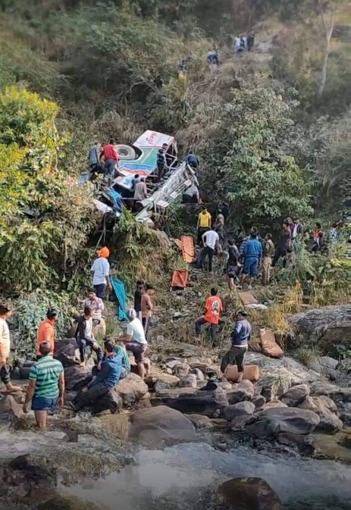 अल्मोड़ा के मार्चुला क्षेत्र में हुई भयानक बस दुर्घटना, एआरटीओ प्रवर्तन को निलंबित करने के निर्देश 3 अल्मोड़ा के मार्चुला क्षेत्र में हुई भयानक बस दुर्घटना, एआरटीओ प्रवर्तन को निलंबित करने के निर्देश